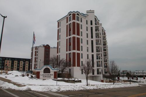 502-333 Lake Avenue, RACINE, WI, 53403 | Card Image
