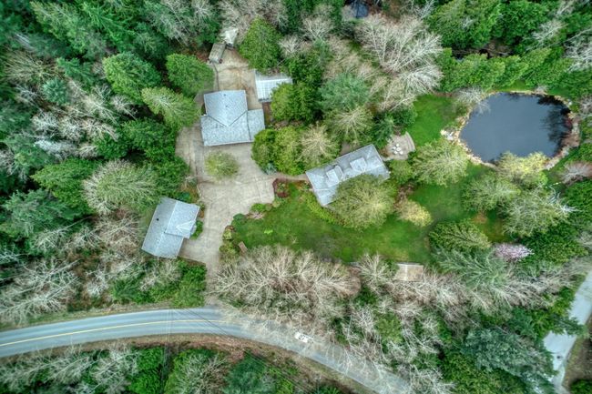 5487 Brooks Road, House other with 4 bedrooms, 4 bathrooms and 6 parking in Halfmoon Bay BC | Image 5