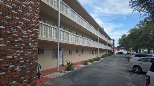 apt-42-3755 S School Ave, SARASOTA, FL, 34239-6231 | Card Image