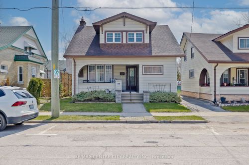 14 James St, Strathroy, ON, N7G1S5 | Card Image