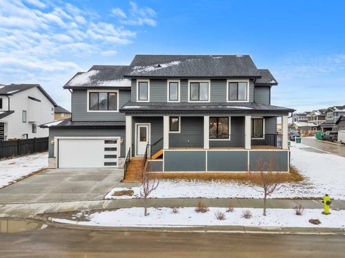 28 Sunvalley View, Cochrane, AB, T4C0X8 | Card Image