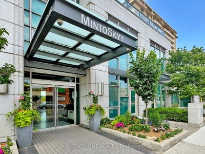 2006 - 1048 Broadview Ave, Condo with 1 bedrooms, 1 bathrooms and null parking in Toronto ON | Image 2