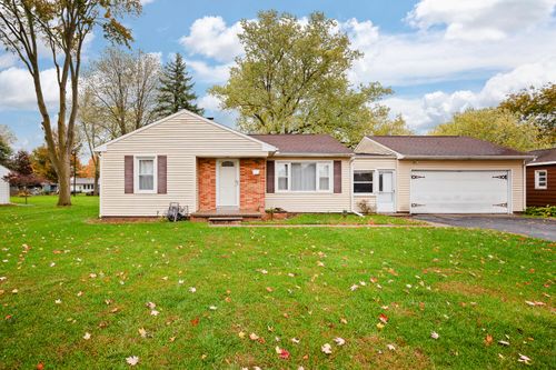 2741 Sharon Dr, Adrian, MI, 49221-4154 | Card Image