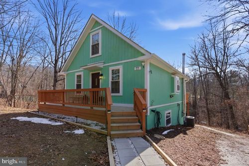 77 Tall Pine Ln, GERRARDSTOWN, WV, 25420-3051 | Card Image
