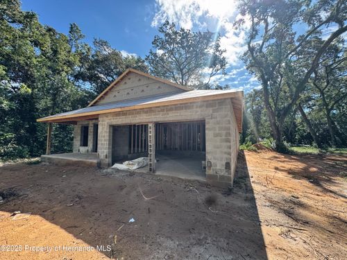 484 Lincoln Ave, BROOKSVILLE, FL, 34604-7729 | Card Image