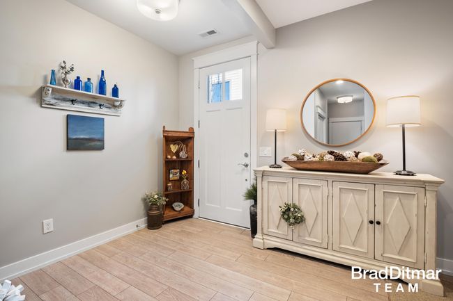 BLDG-1 - 702 Croswell Ave, Condo with 3 bedrooms, 3 bathrooms and null parking in East Grand Rapids MI | Image 7