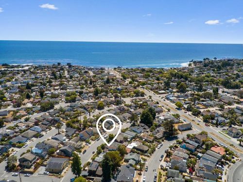 141 Walk Cir, Santa Cruz, CA, 95060-5942 | Card Image