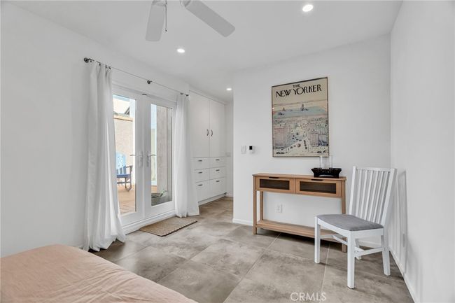 15 69 Th Pl, Home with 5 bedrooms, 5 bathrooms and 3 parking in Long Beach CA | Image 41