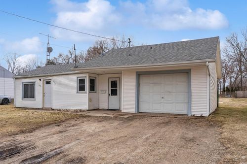 912 Jones Rd, Evansdale, IA, 50707-1712 | Card Image