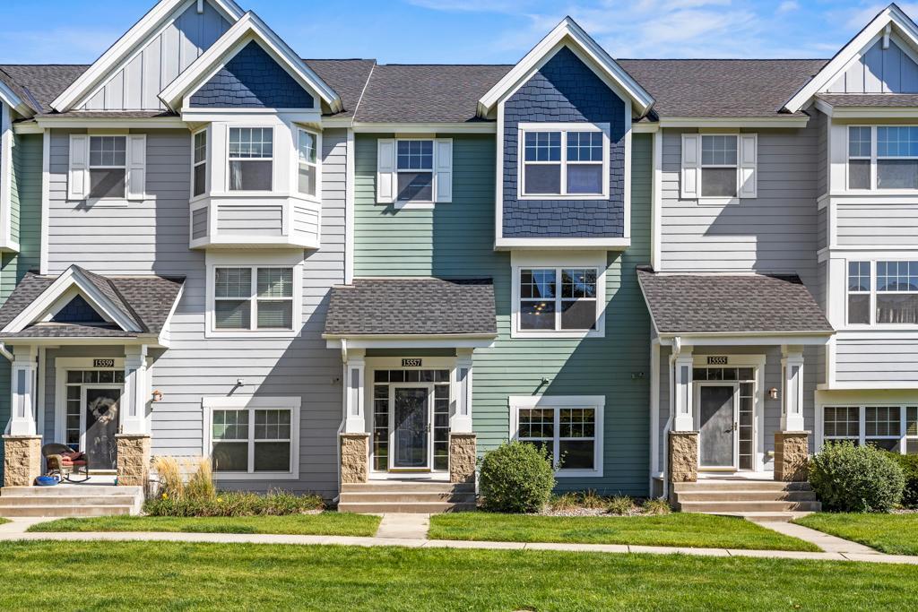 Eagles Nest Way, Saint Paul, MN 55124