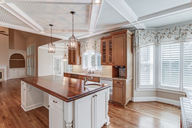 915 Circassian Ct, House other with 5 bedrooms, 5 bathrooms and 2 parking in Johns Creek GA | Image 22