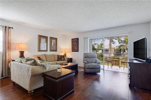 8-7056 Nantucket Cir, NORTH FORT MYERS, FL, 33917-5670 | Card Image