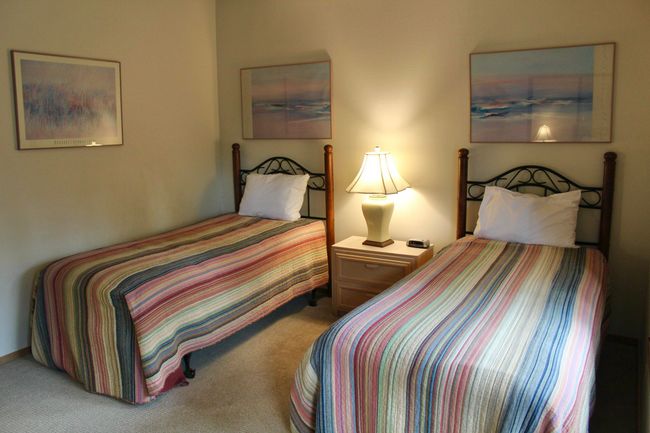9-Guest bedroom-R36 | Image 8