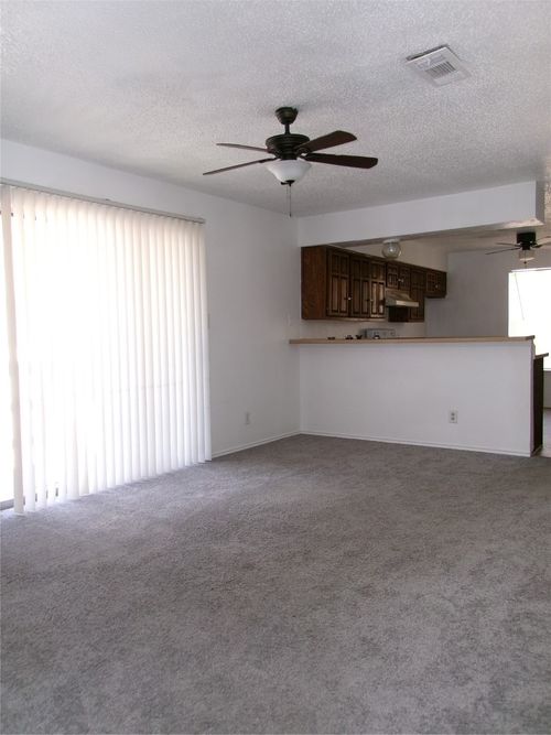 apt-d-754 E Warrior Trl, Grand Prairie, TX, 75052-5917 | Card Image