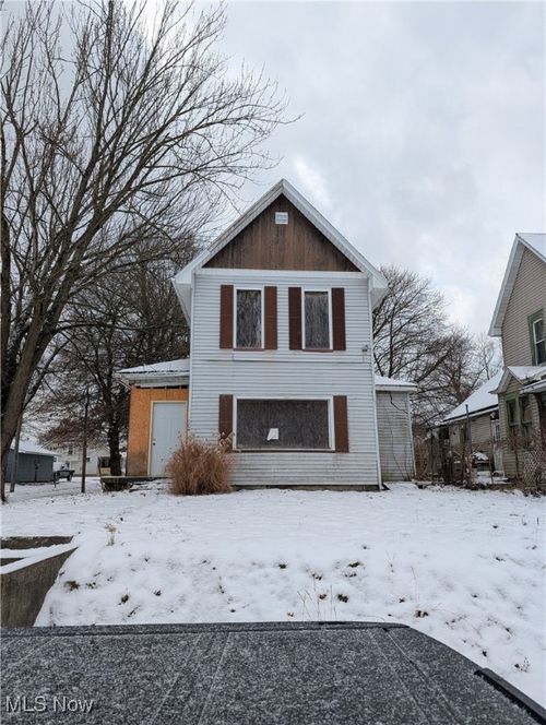 604 W 1st St, Uhrichsville, OH, 44683-2202 | Card Image