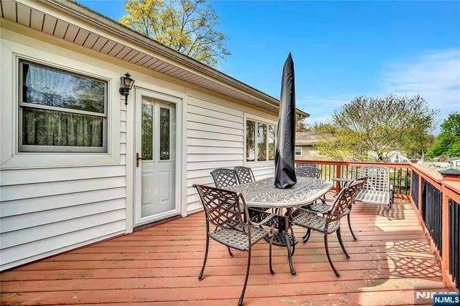 144 Caroline Rd, House other with 4 bedrooms, 3 bathrooms and null parking in Paramus NJ | Image 37