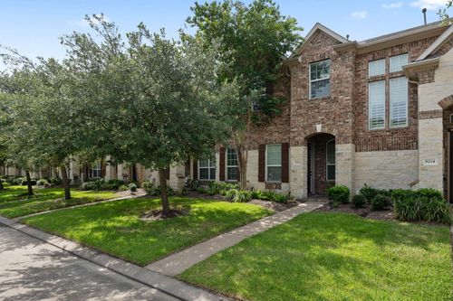 9218 Solvista Pass Ln, Houston, TX, 77070-2146 | Card Image