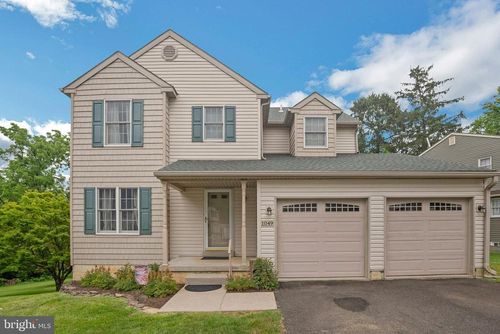 1049 Ryans Cir, GLENSIDE, PA, 19038-1938 | Card Image