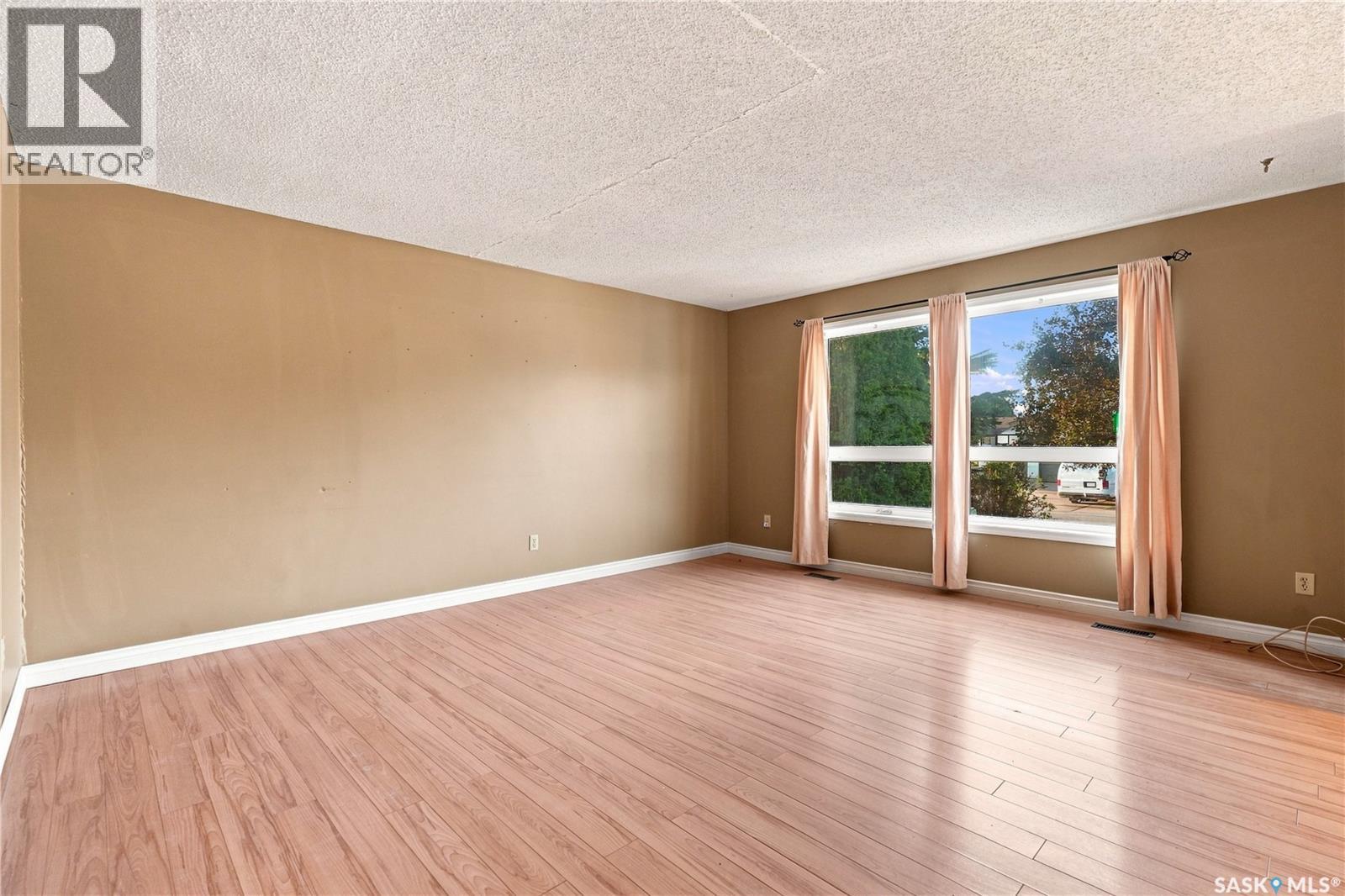 Residential in Regina 4