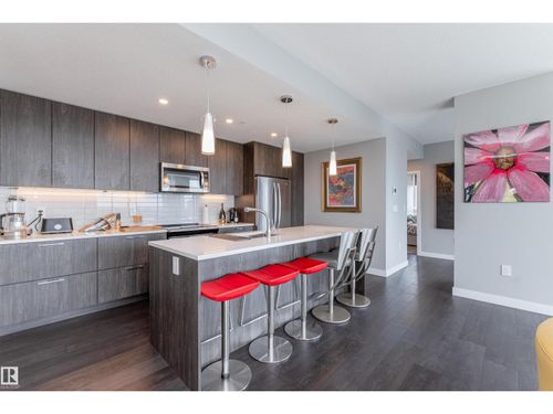 2400-10180 103 St Nw, Edmonton, AB, T5J0L1 | Card Image