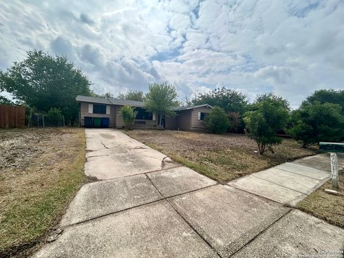 7502 Apple Valley Dr, San Antonio, TX, 78242-2502 | Card Image
