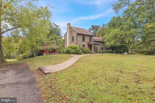 28 Valley Rd, BIRDSBORO, PA, 19508-8720 | Card Image