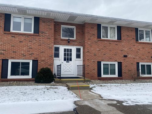 15-230 S State St, Zeeland, MI, 49464-1687 | Card Image