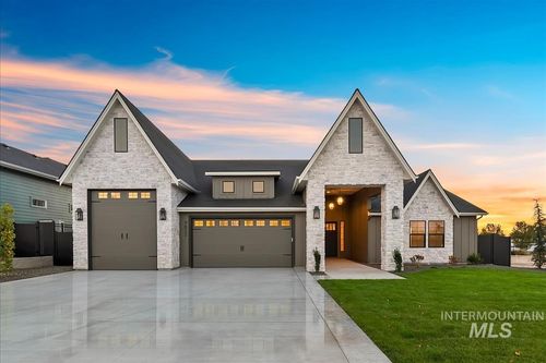 9833 S Peregrine Falcon Ave, Nampa, ID, 83686-1123 | Card Image