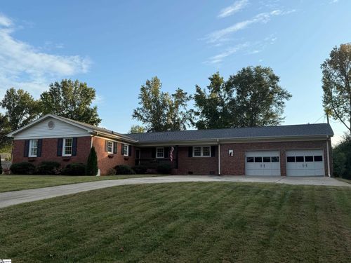 109 Blue Ridge Dr, Fountain Inn, SC, 29644-1740 | Card Image