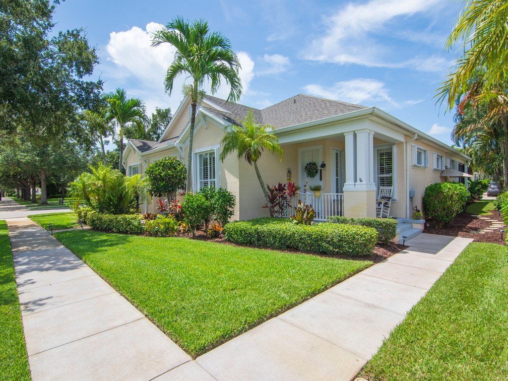 15th Ln, Vero Beach, FL 32966