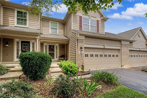 2552 Greenlefe Dr, Beavercreek, OH, 45431-8600 | Card Image