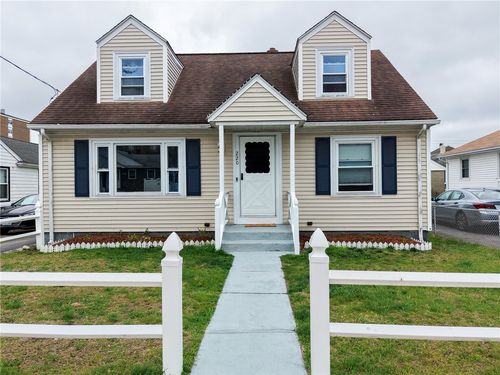 220 Shawmut Ave, Central Falls, RI, 02863-1835 | Card Image