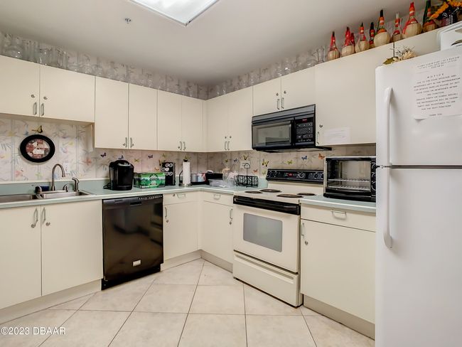 APT-307D - 4 Oceans West Blvd, Condo with 2 bedrooms, 2 bathrooms and null parking in Daytona Beach Shores FL | Image 36