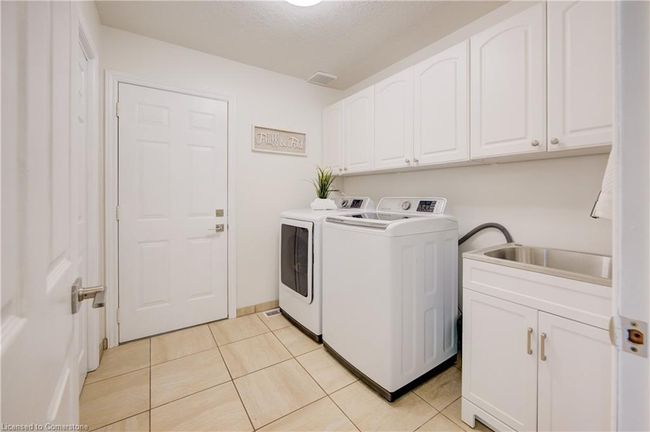 7664 Maltby Rd E, House other with 4 bedrooms, 3 bathrooms and 12 parking in Puslinch ON | Image 22