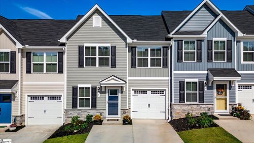 8 Hargrove Ct, Greenville, SC, 29617-1261 | Card Image