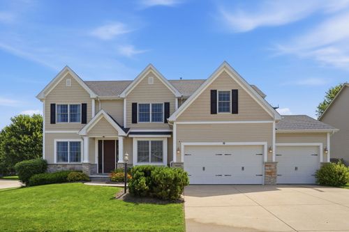4889 Allen Rd, Bettendorf, IA, 52722-6966 | Card Image