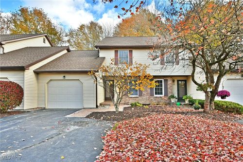 104 Diamond Way, Cortland, OH, 44410-1372 | Card Image