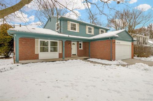 30120 Spring River Dr, Southfield, MI, 48076-5373 | Card Image