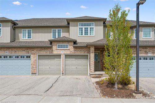 70-31 Townsend Dr, Breslau, ON, N0B1M0 | Card Image