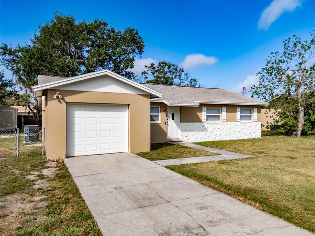 428 Flamingo Dr, House other with 4 bedrooms, 2 bathrooms and null parking in APOLLO BEACH FL | Image 4