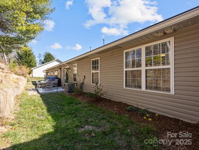 68 Wiltshire Cir, Condo with 2 bedrooms, 2 bathrooms and null parking in Fletcher NC | Image 29