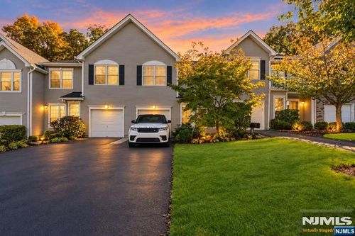 489 Green Mountain Rd, Mahwah, NJ, 07430-2756 | Card Image