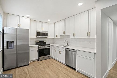 728-p1-728 Quince Orchard Blvd, GAITHERSBURG, MD, 20878-1541 | Card Image