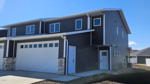3507 24th St Se, Mandan, ND, 58554-5324 | Card Image