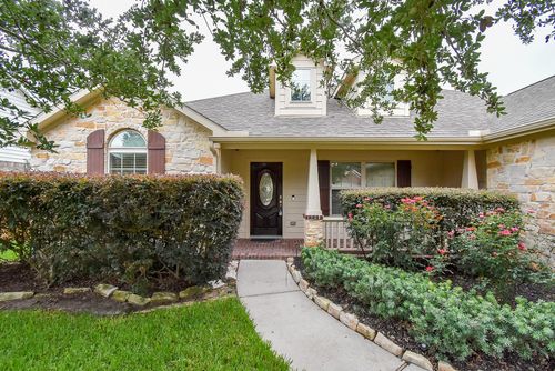 231 S Lantana Cir, Sealy, TX, 77474-8079 | Card Image