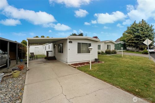 1031 Se Scenic View Dr, College Place, WA, 99324-1840 | Card Image