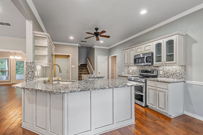 519 Hideaway Ln E, House other with 4 bedrooms, 3 bathrooms and null parking in Hideaway TX | Image 12