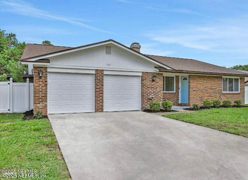 1527 Monument Oaks Drive, Jacksonville, FL, 32225 | Card Image