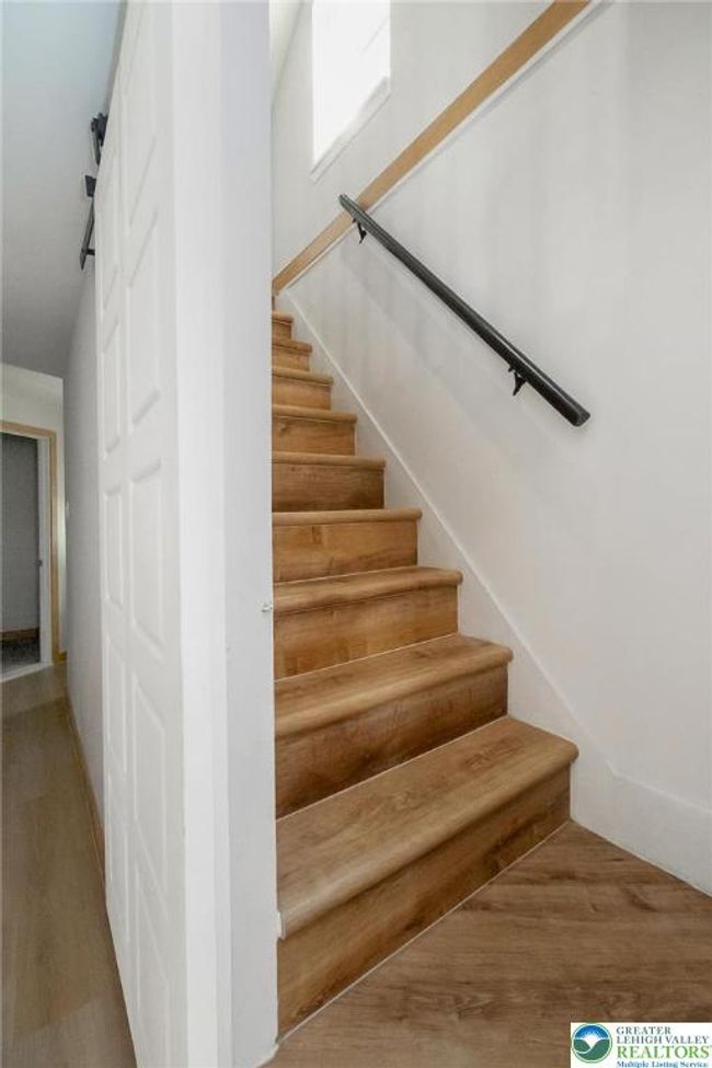 226 Fern St, House other with 4 bedrooms, 2 bathrooms and null parking in Jim Thorpe PA | Image 31