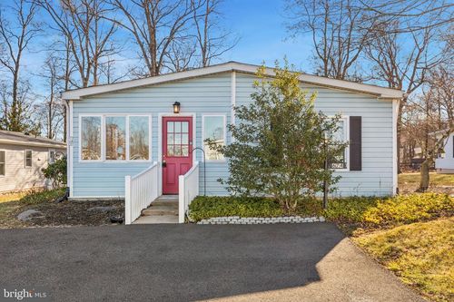 674 Boxwood Ter, NORTH WALES, PA, 19454-1126 | Card Image